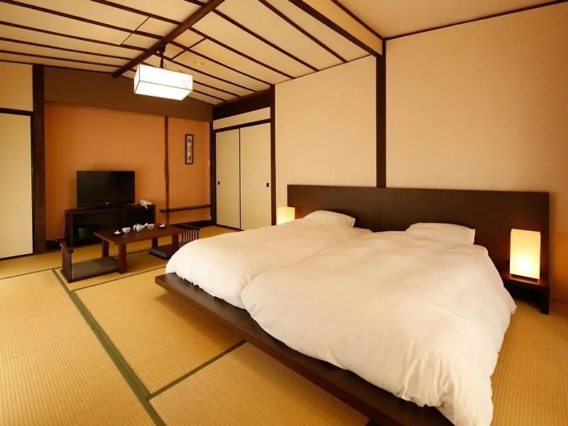 源泉掛け流しの宿albergo湯楽 Yugawara Japan