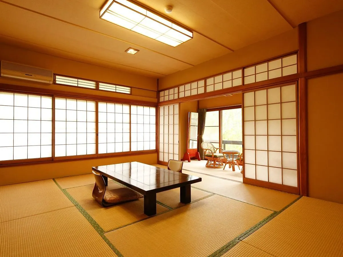 源泉掛け流しの宿albergo湯楽 Yugawara Ryokan